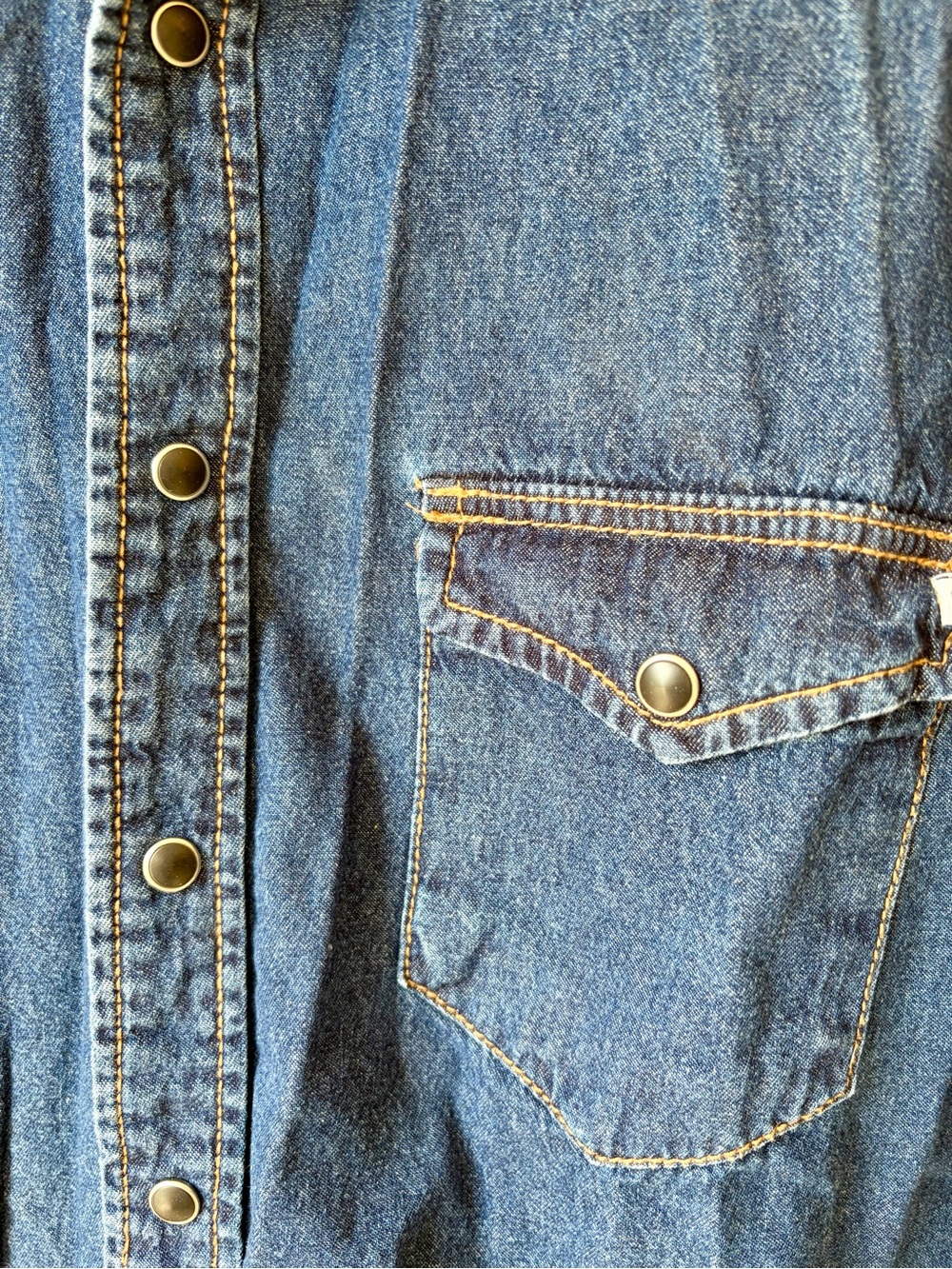 Lucky Brand Dark Blue Denim Button-Back Shirt. Large. - Picture 6 of 7